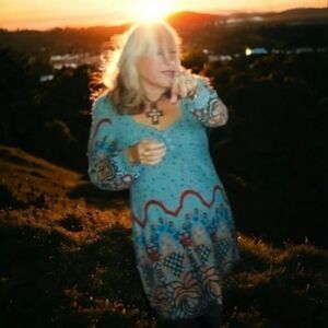 HEARTACHE Fit and Flare Long Balloon Sleeves Mini Dress Bold Print  Sz M